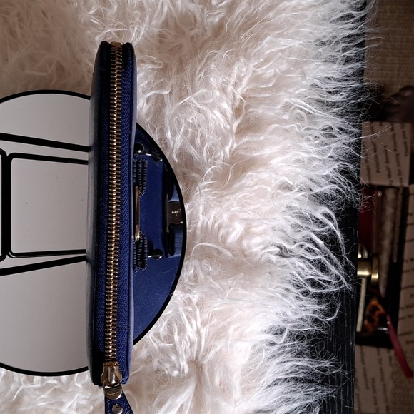 Salvatore Ferragamo Vara Long Zip EUC - Picture 8 of 17